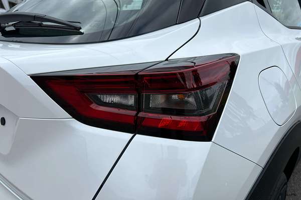 2025 Nissan JUKE ST+ F16