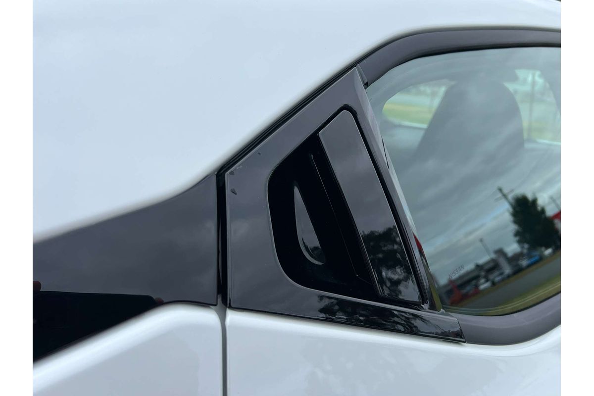 2025 Nissan JUKE ST+ F16