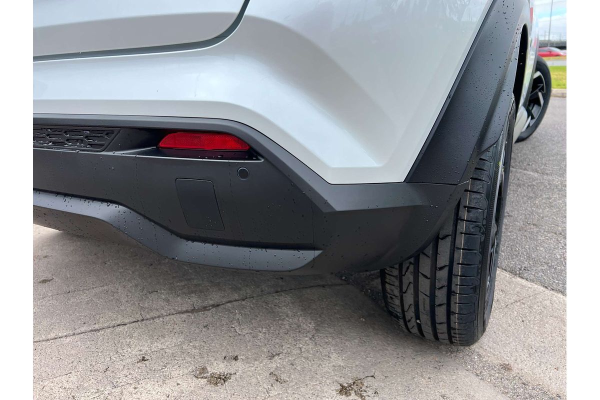 2025 Nissan JUKE ST+ F16