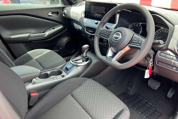2025 Nissan JUKE ST+ F16