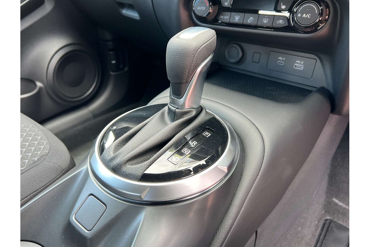 2025 Nissan JUKE ST+ F16