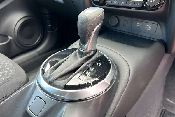 2025 Nissan JUKE ST+ F16