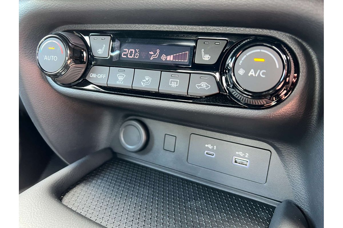 2025 Nissan JUKE ST+ F16