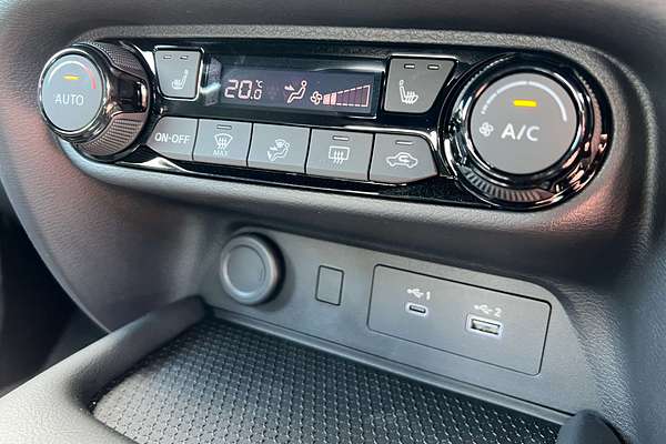 2025 Nissan JUKE ST+ F16