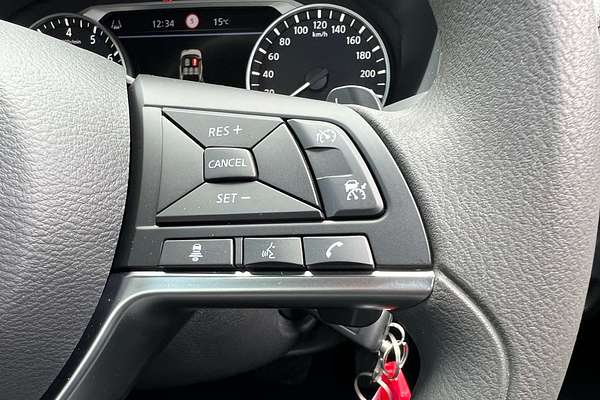 2025 Nissan JUKE ST+ F16