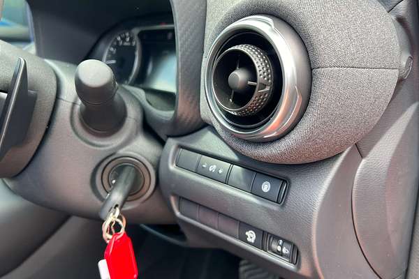 2025 Nissan JUKE ST+ F16