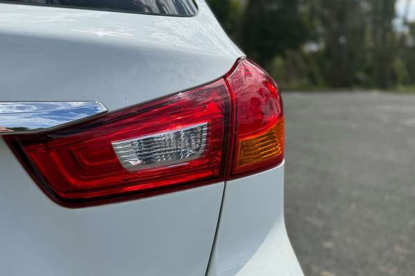 2019 Mitsubishi ASX ES XC