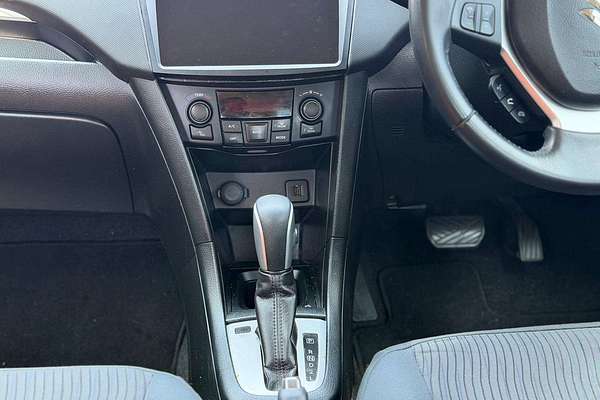 2012 Suzuki Swift GLX FZ