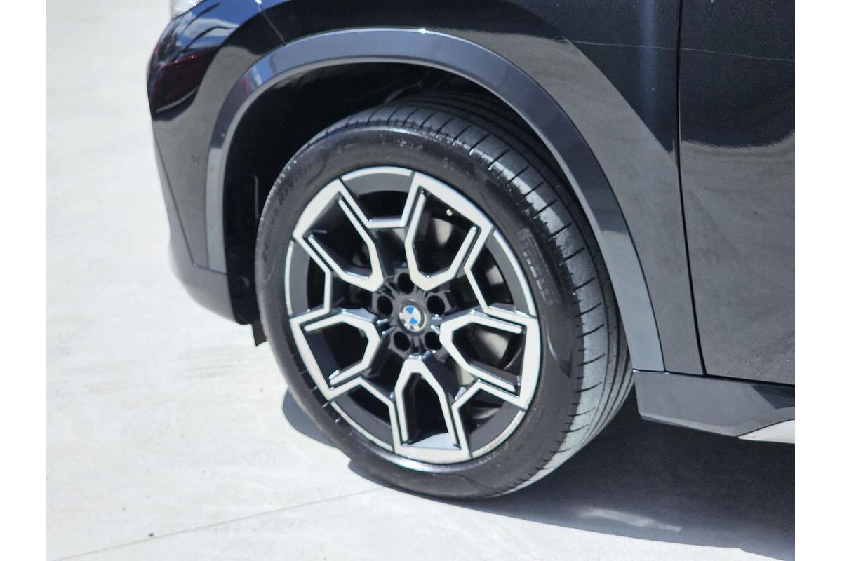 2023 BMW X1 xDrive20i U11