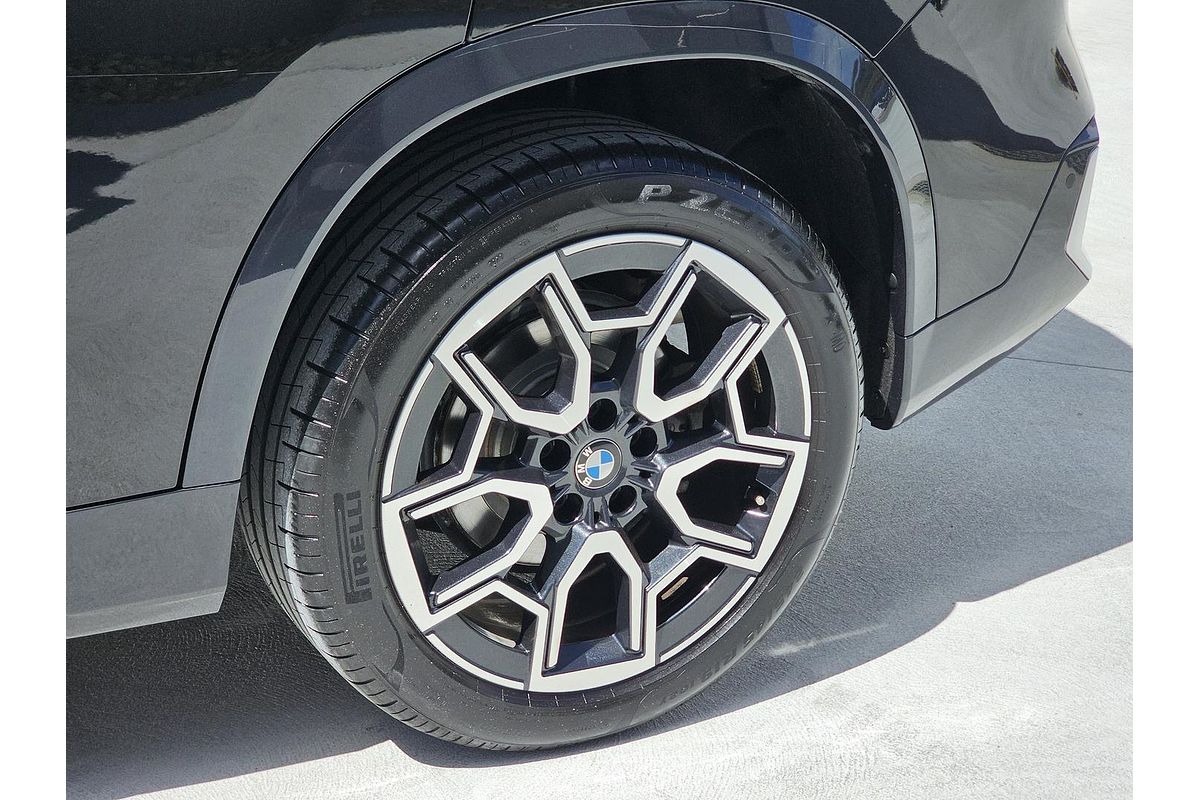 2023 BMW X1 xDrive20i U11