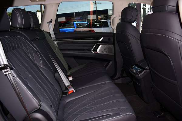 2025 LDV D90 Executive SV9A