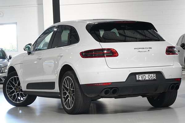 2015 Porsche Macan S 95B