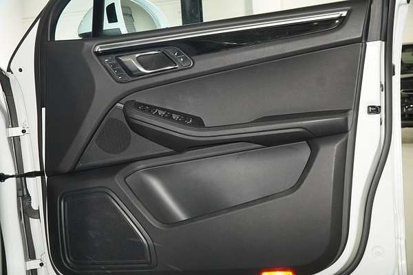 2015 Porsche Macan S 95B