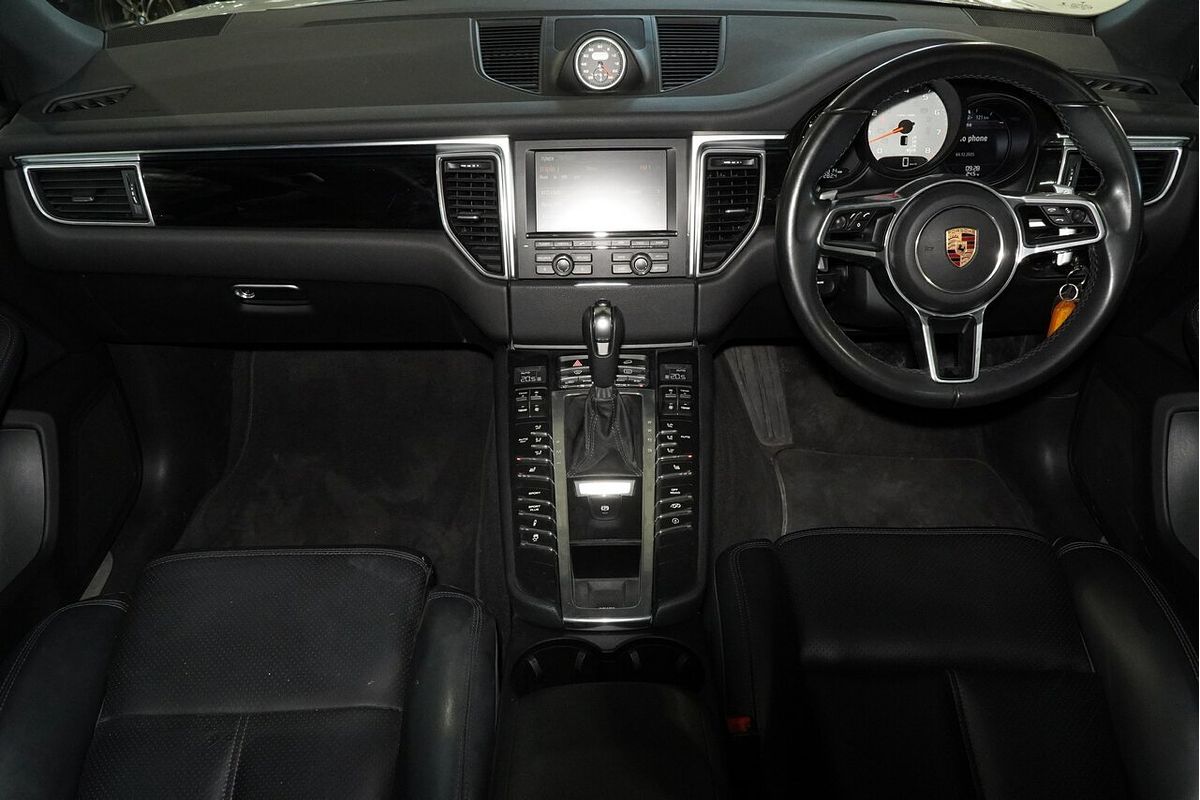 2015 Porsche Macan S 95B