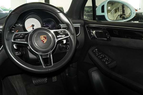 2015 Porsche Macan S 95B