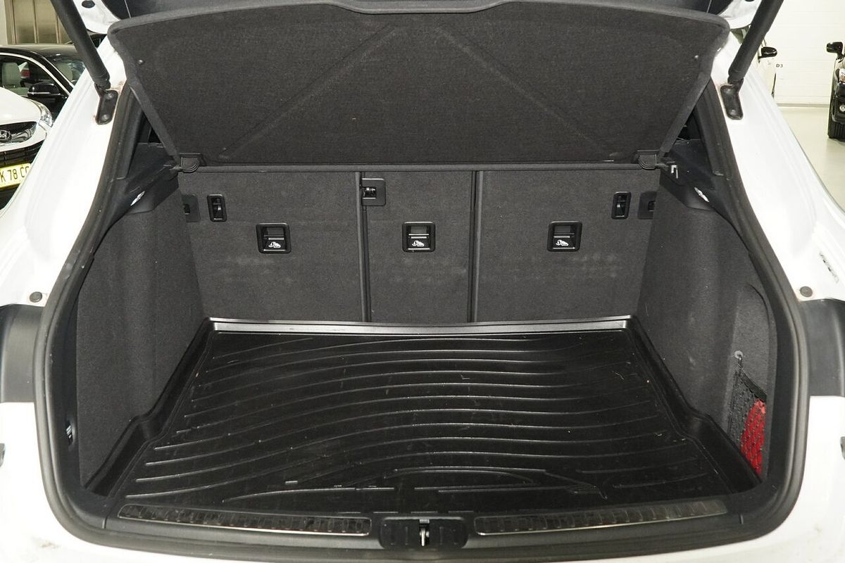 2015 Porsche Macan S 95B