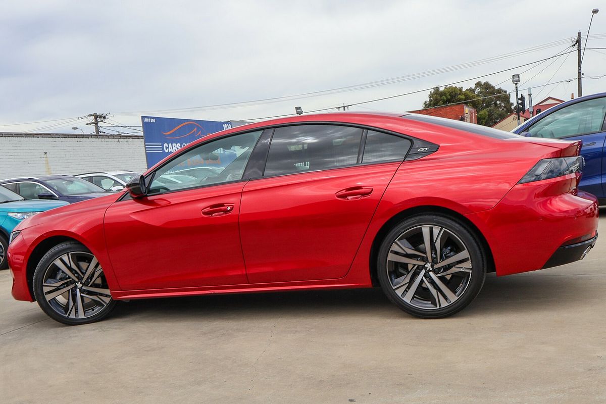 2022 Peugeot 508 GT R8