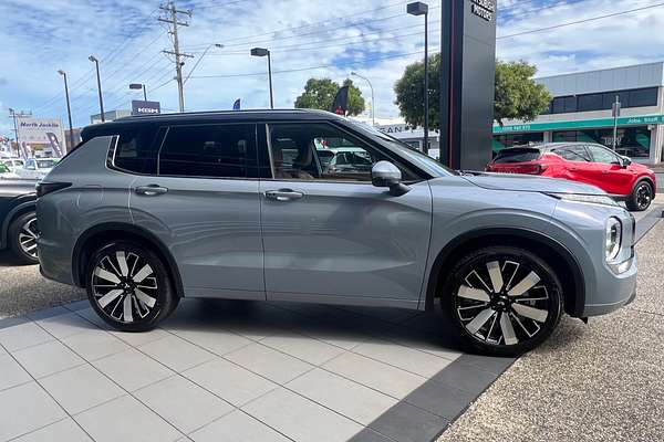 2025 Mitsubishi Outlander Exceed Tourer ZM