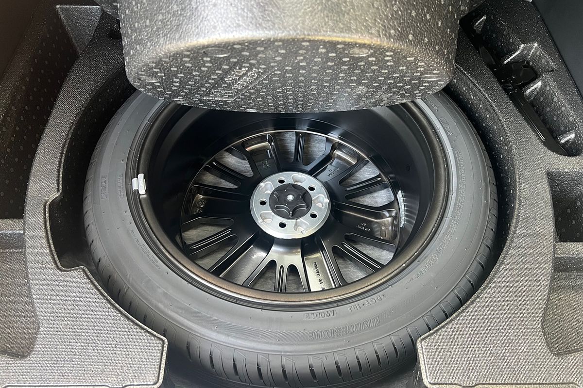 2025 Mitsubishi Outlander Exceed Tourer ZM