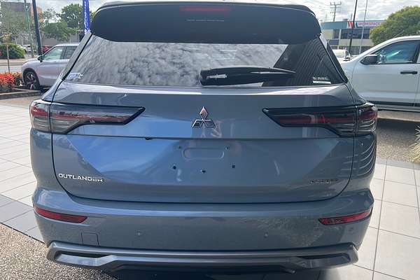 2025 Mitsubishi Outlander Exceed Tourer ZM