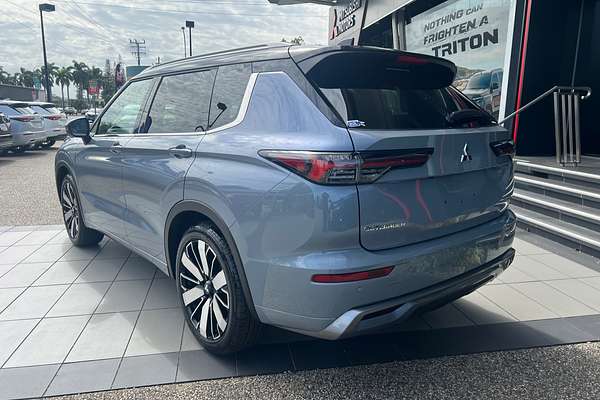 2025 Mitsubishi Outlander Exceed Tourer ZM