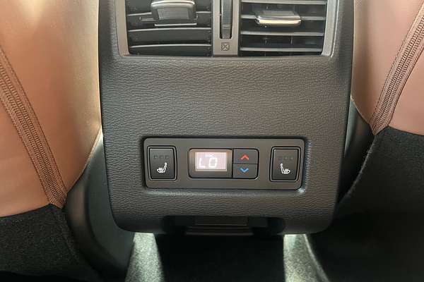 2025 Mitsubishi Outlander Exceed Tourer ZM