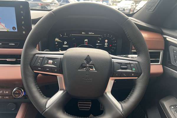 2025 Mitsubishi Outlander Exceed Tourer ZM