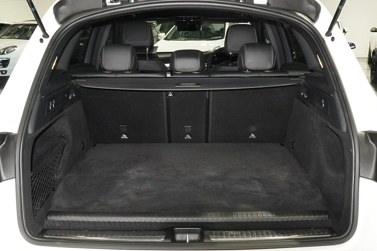 2022 Mercedes-Benz GLC-Class GLC300 e X253