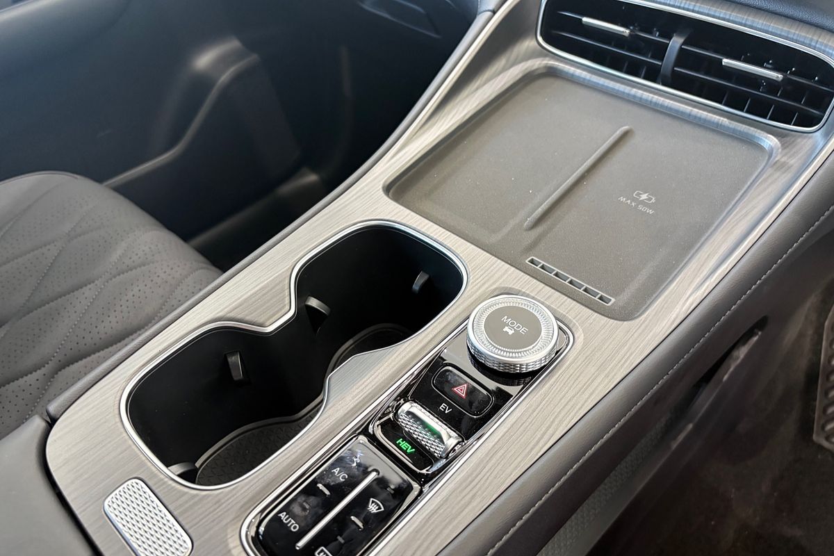 2025 Chery Tiggo 8 Super Hybrid Ultimate T31