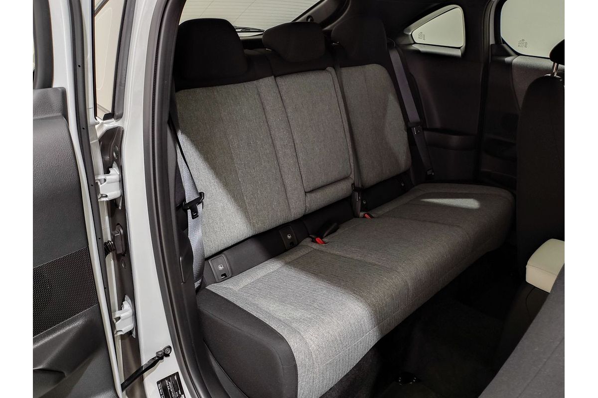 2023 Mazda MX-30 G20e Evolve DR Series