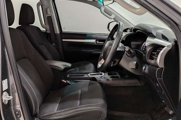 2021 Toyota Hilux SR5 GUN126R 4X4