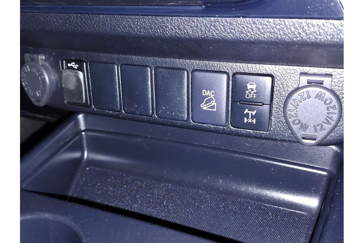 2021 Toyota Hilux SR5 GUN126R 4X4