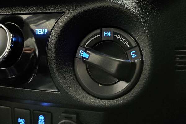 2021 Toyota Hilux SR5 GUN126R 4X4