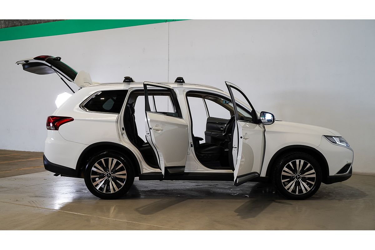 2020 Mitsubishi Outlander LS ZL