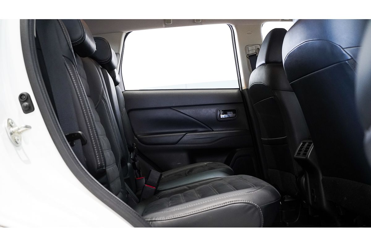 2020 Mitsubishi Outlander LS ZL