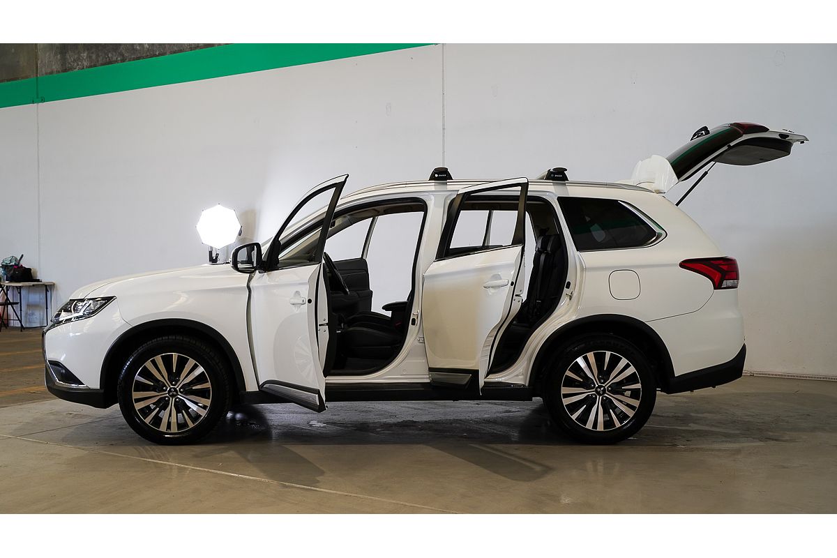 2020 Mitsubishi Outlander LS ZL