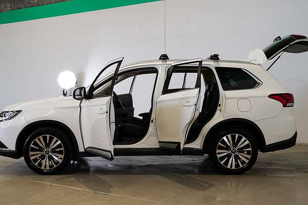 2020 Mitsubishi Outlander LS ZL