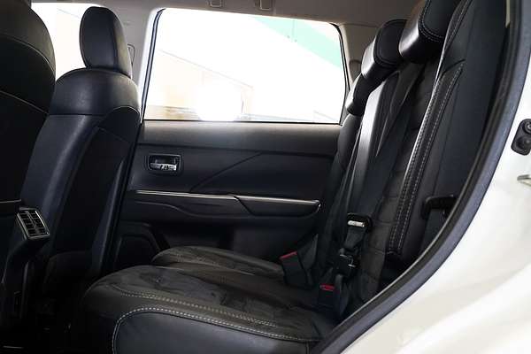 2020 Mitsubishi Outlander LS ZL