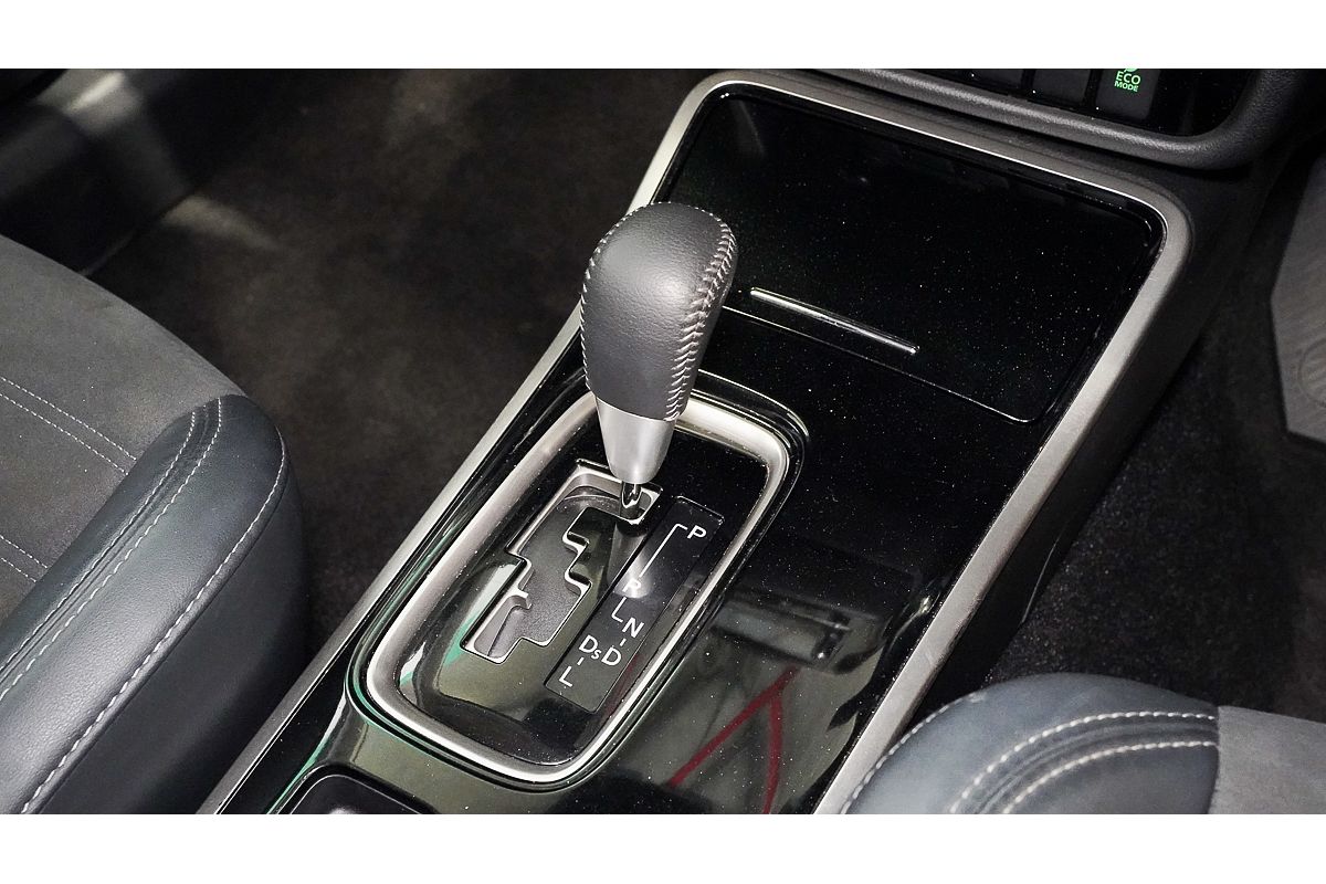 2020 Mitsubishi Outlander LS ZL