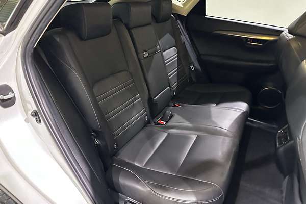 2015 Lexus NX NX300h Luxury AYZ10R