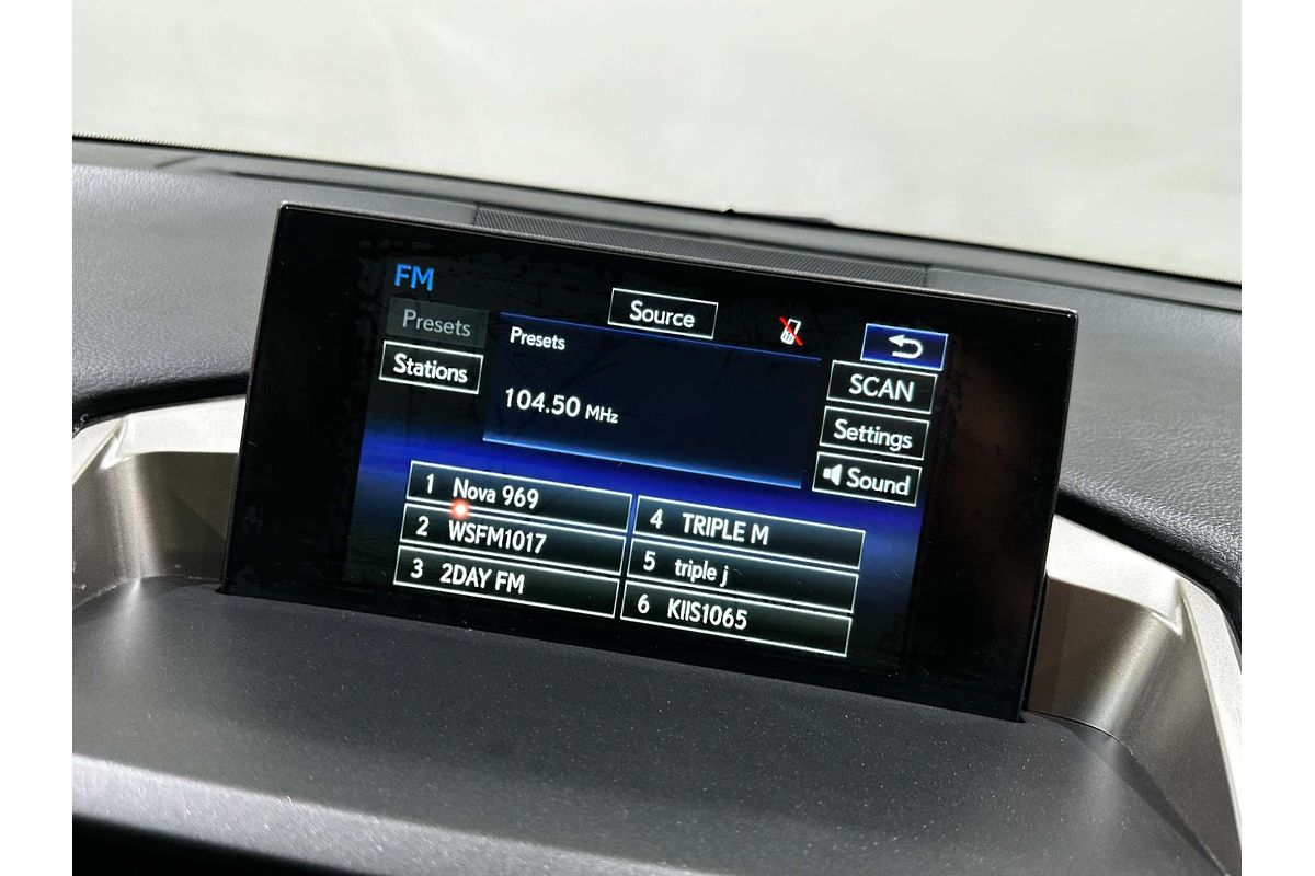 2015 Lexus NX NX300h Luxury AYZ10R