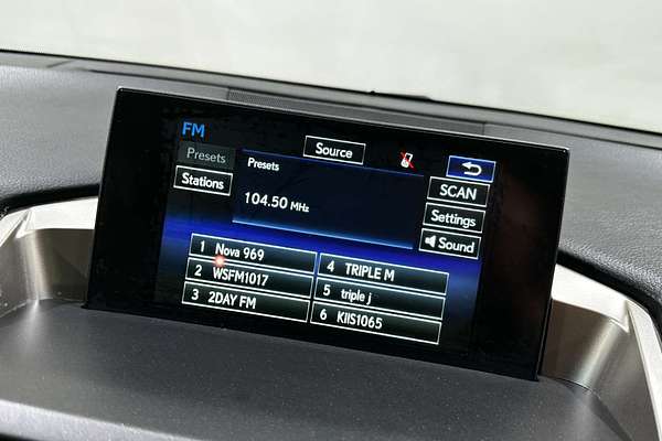 2015 Lexus NX NX300h Luxury AYZ10R