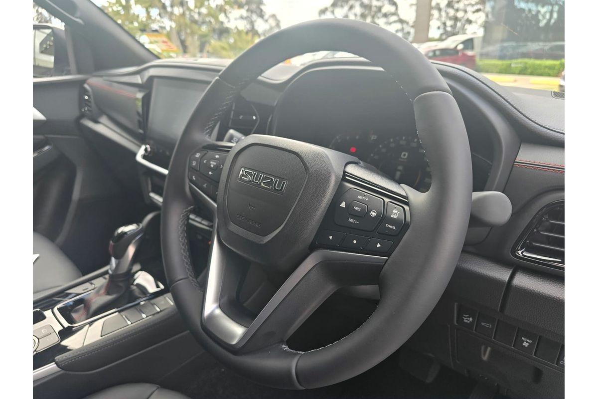 2025 Isuzu MU-X X-TERRAIN