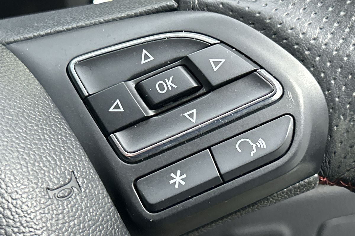 2022 MG HS Vibe SAS23