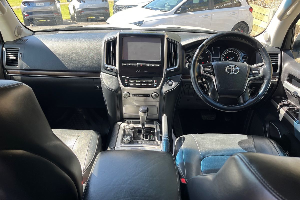 2018 Toyota Landcruiser VX (4x4) VDJ200R MY16