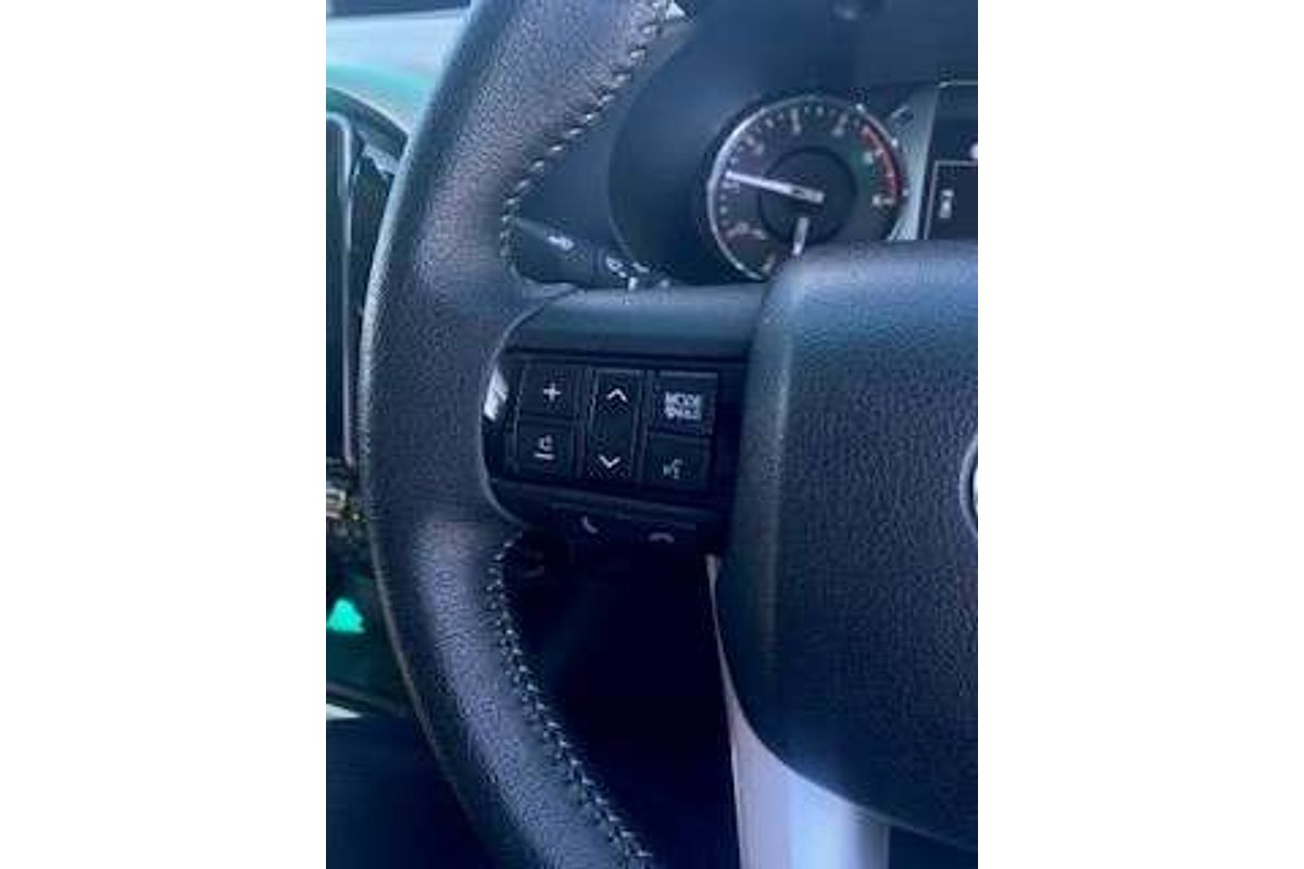 2021 Toyota Hilux SR5 GUN126R 4X4