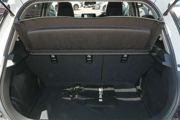 2025 Suzuki Swift Hybrid GLX UZ