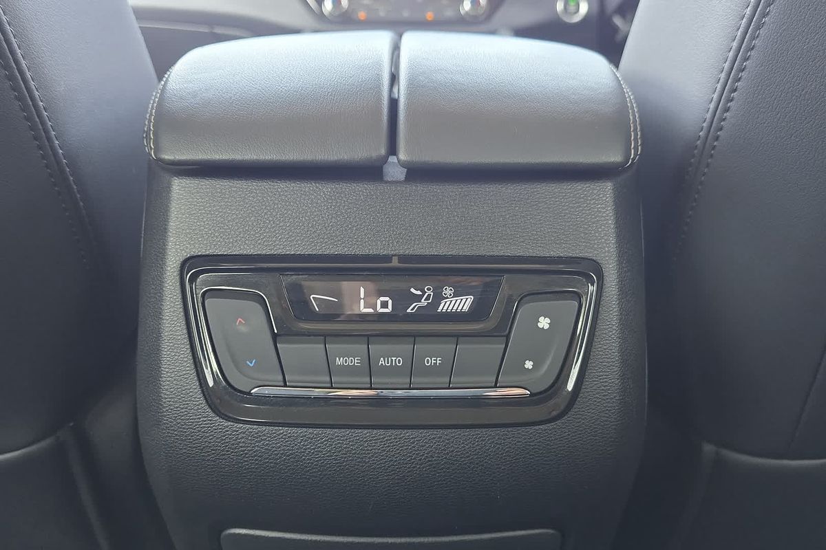 2023 LDV D90 Executive SV9A