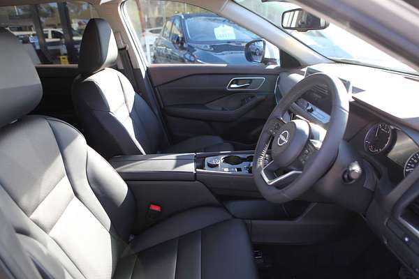 2025 Nissan X-TRAIL ST-L e-POWER T33