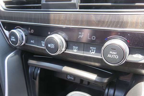 2020 Honda Accord VTi-LX 10th Gen